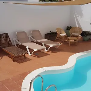 https://surfers-retreat-too.hotelsfuerteventura.org